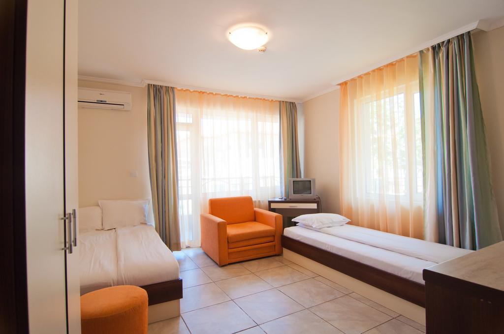 Guest House Hiora Achtopol Exterior foto