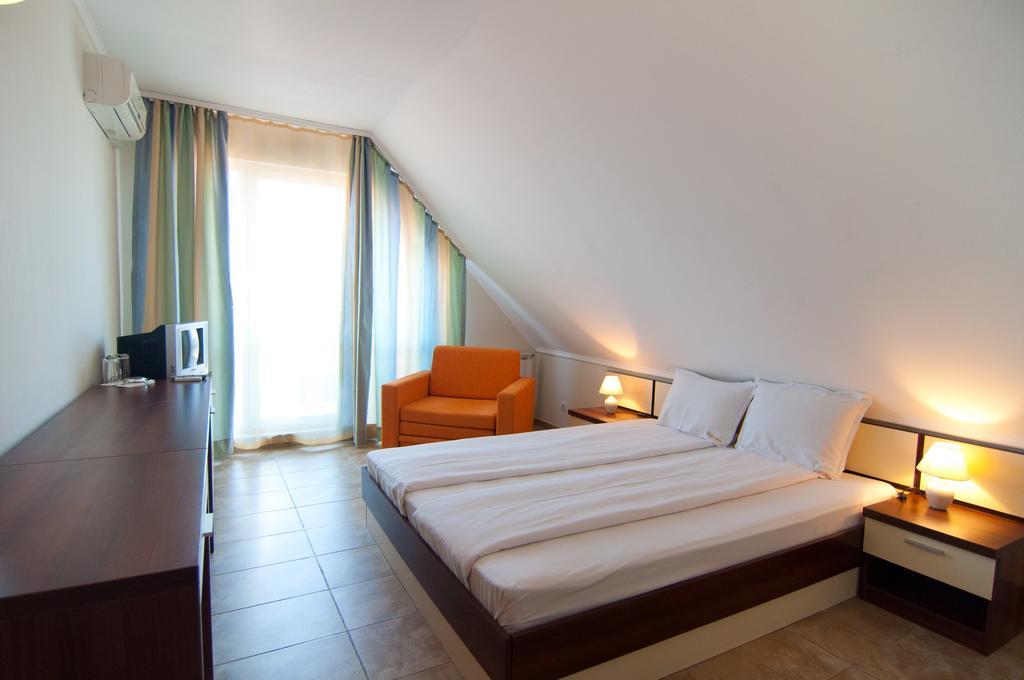 Guest House Hiora Achtopol Exterior foto