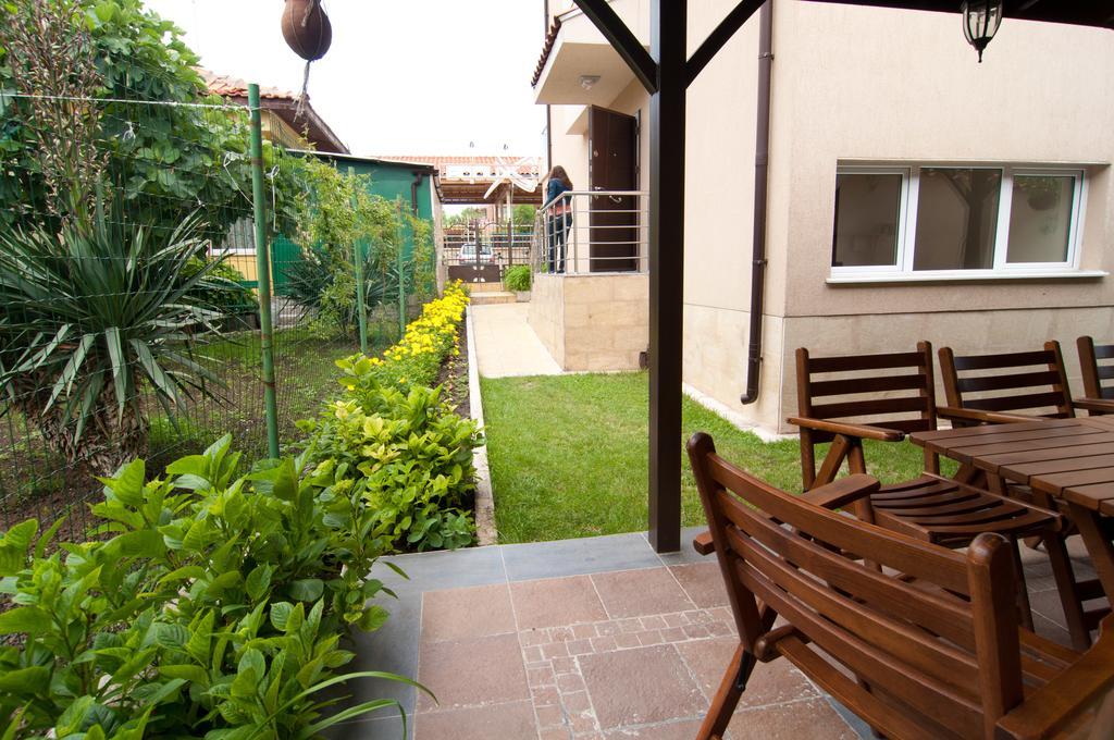 Guest House Hiora Achtopol Exterior foto