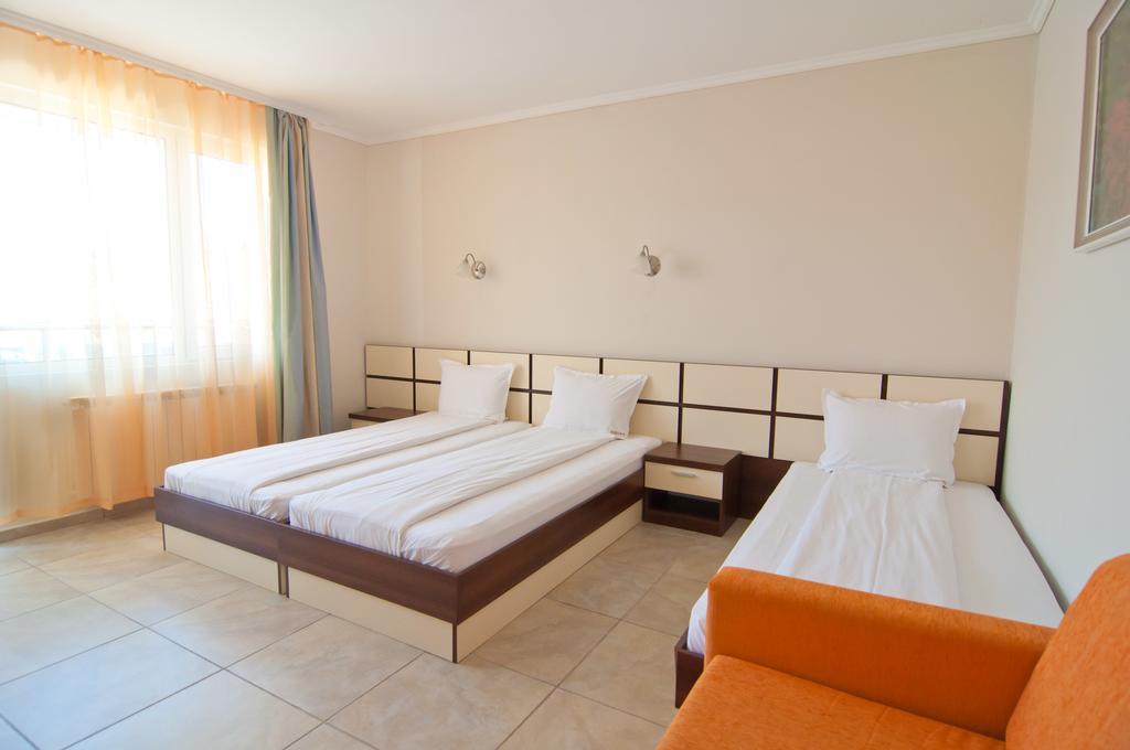 Guest House Hiora Achtopol Exterior foto